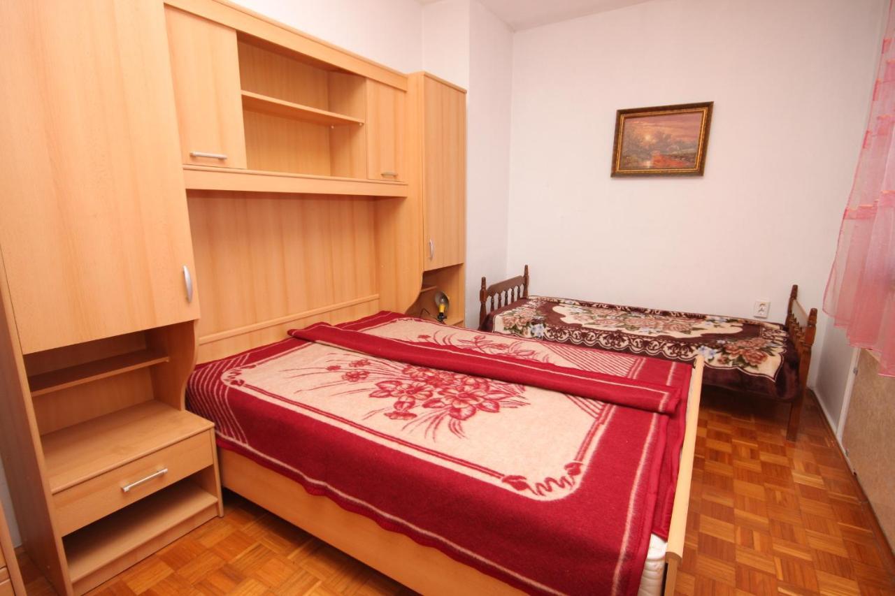 Apartments With A Parking Space Medulin - 7208 Экстерьер фото