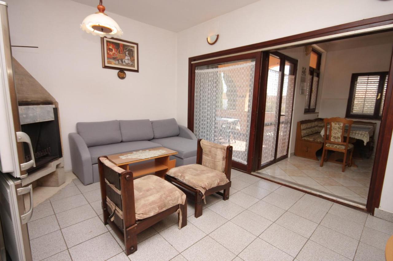 Apartments With A Parking Space Medulin - 7208 Экстерьер фото